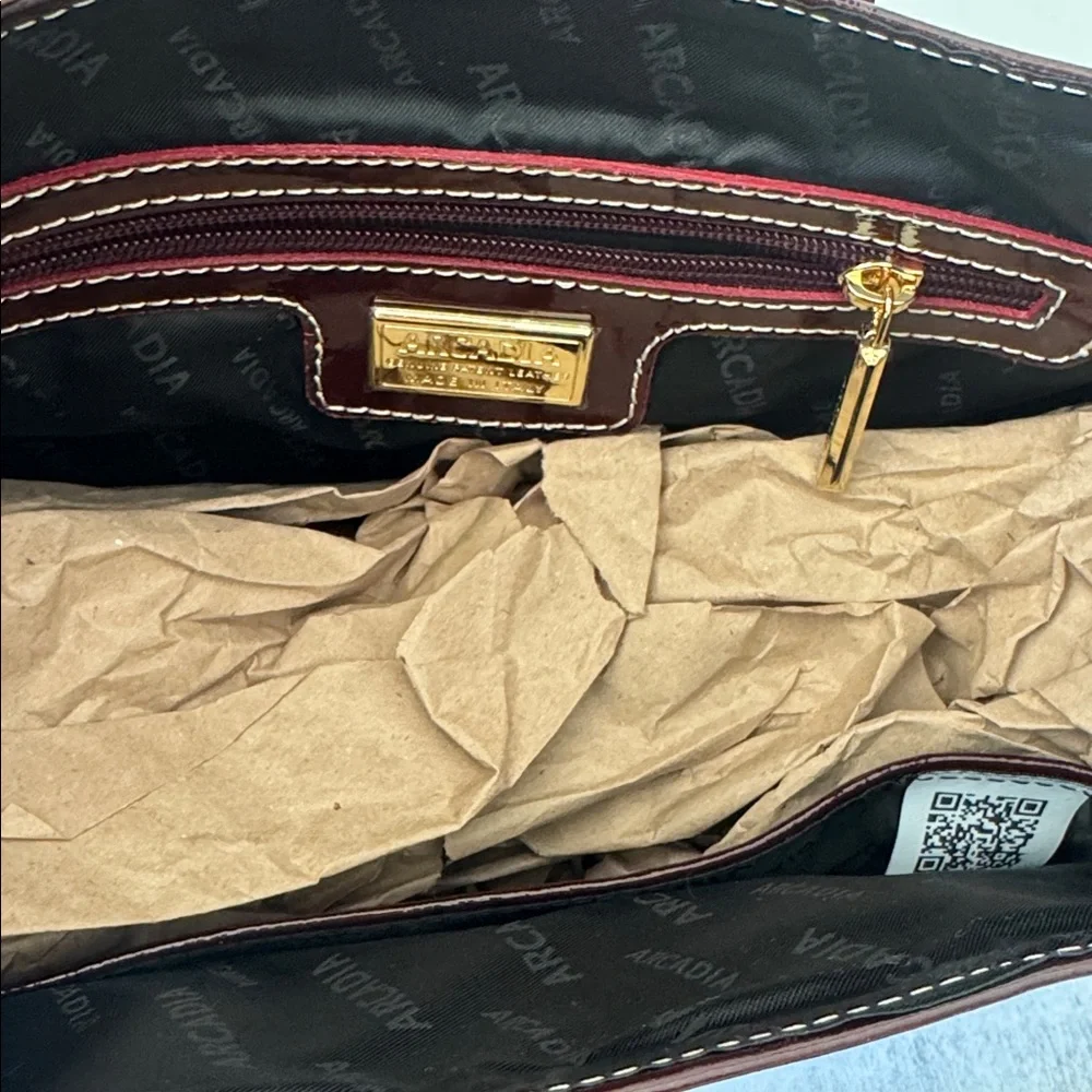 ARCADIA  PATENT LEATHER SHOULDER HOBO HANDBAG RED MADE in ITALY